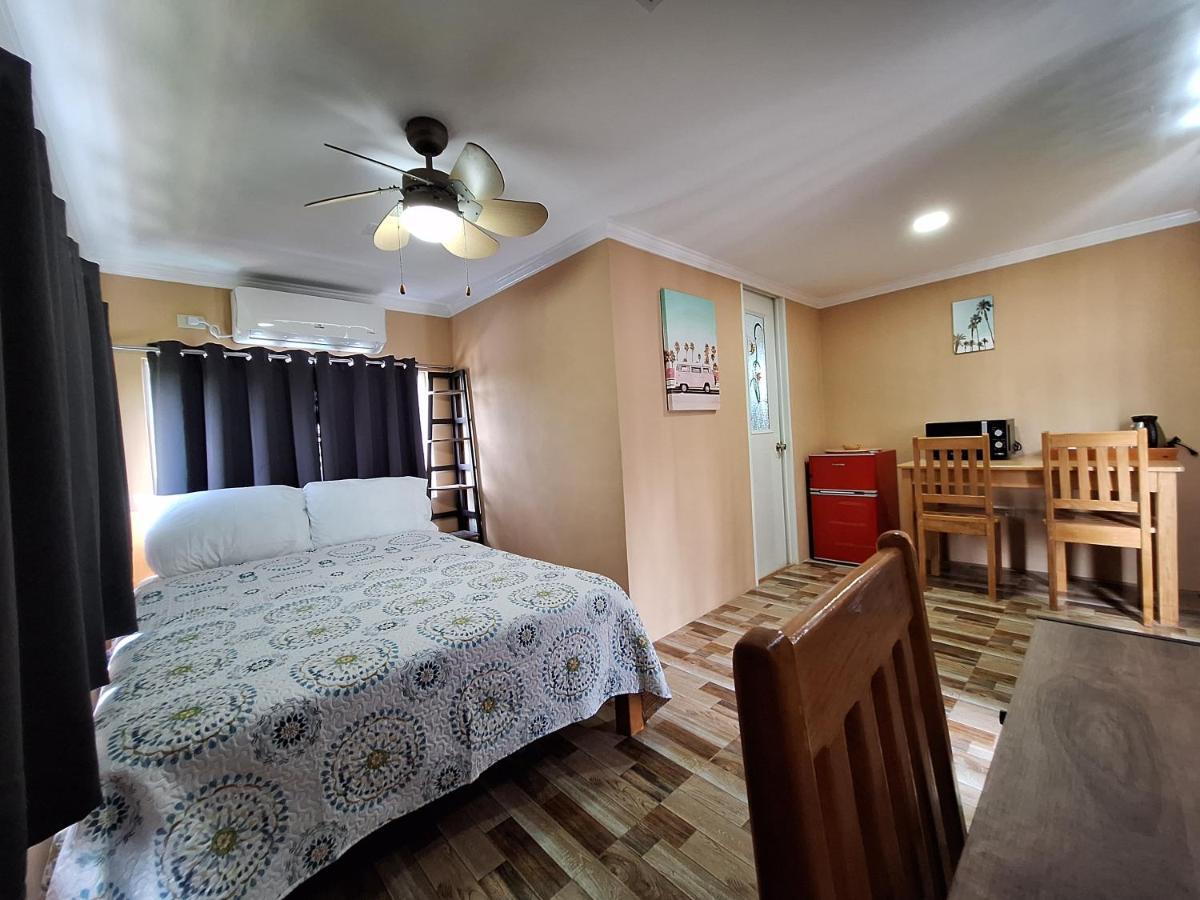Joe'S Castle Bed & Breakfast Sagbayan Екстериор снимка